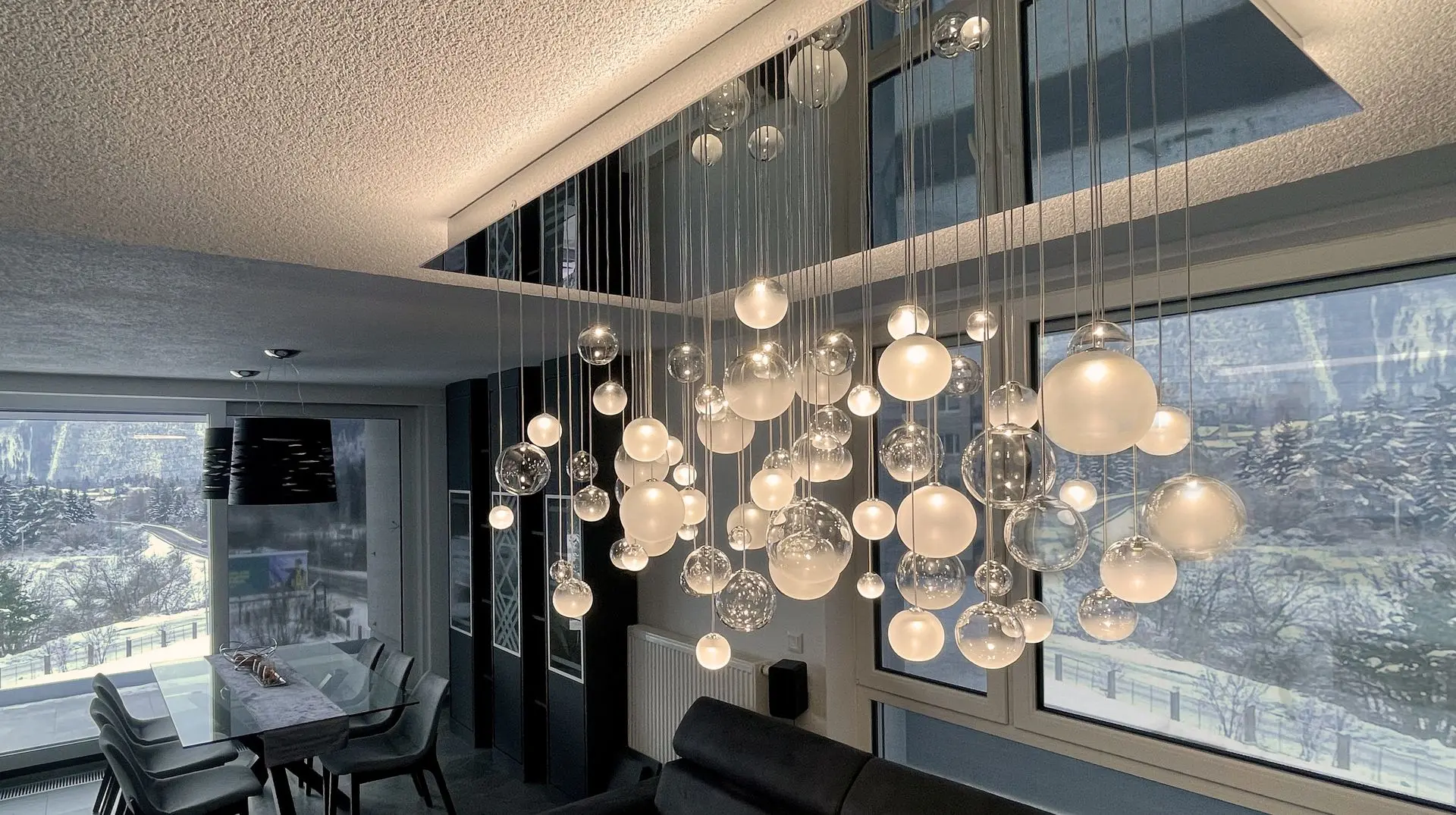 LURE LED glass ball chandelier in livingroom