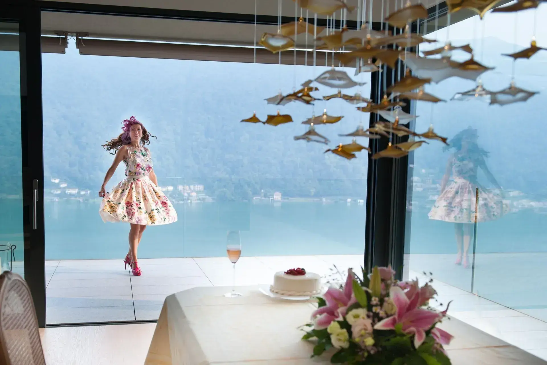 Wedding celebration in lakeside villa with dinning room luxury fosali chandelier