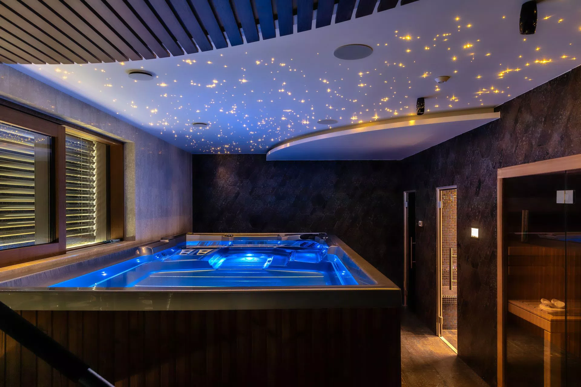 Wellness spa starry sky ceiling fibre optic effects