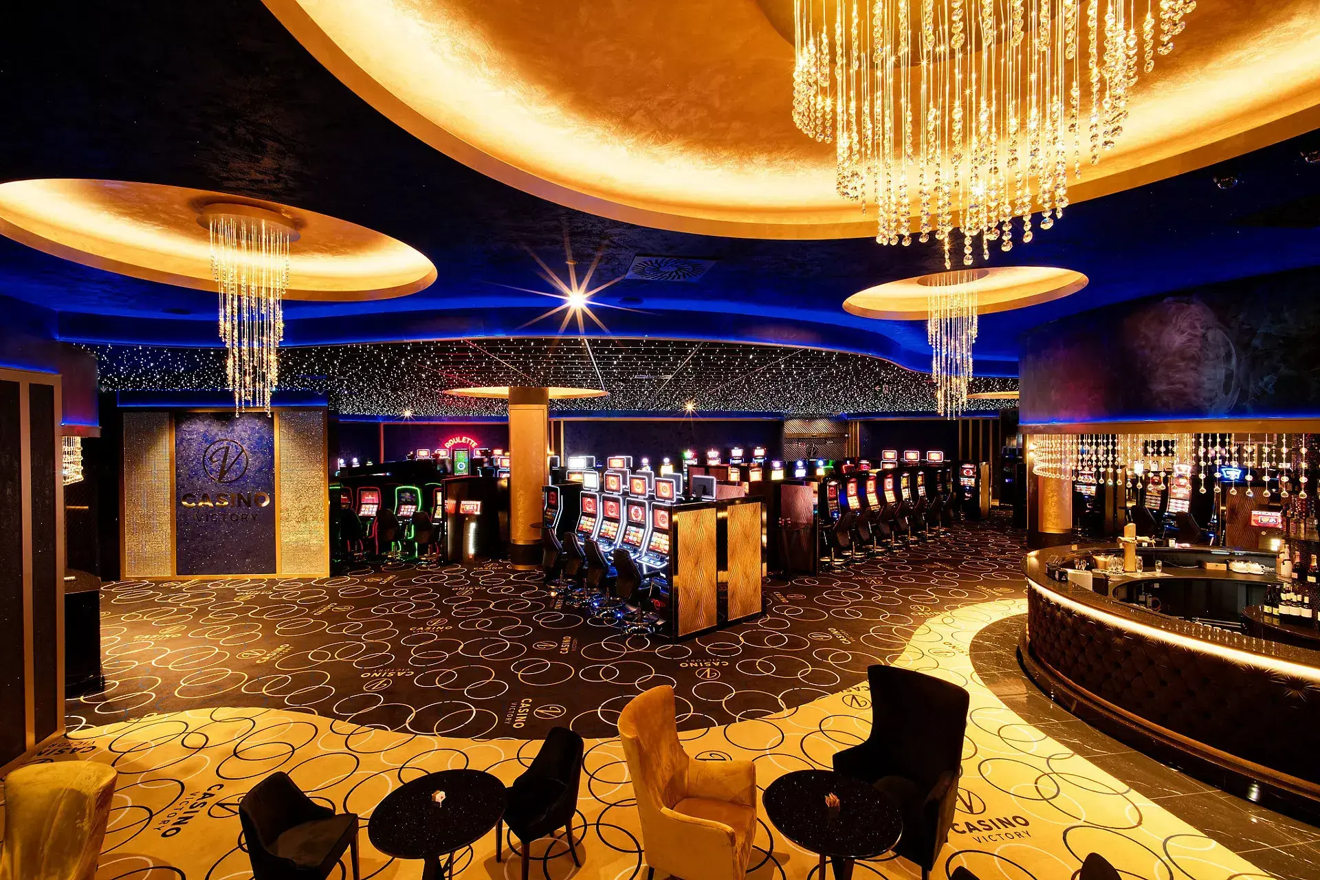 Casino fibre optic chandelier with crystall beads