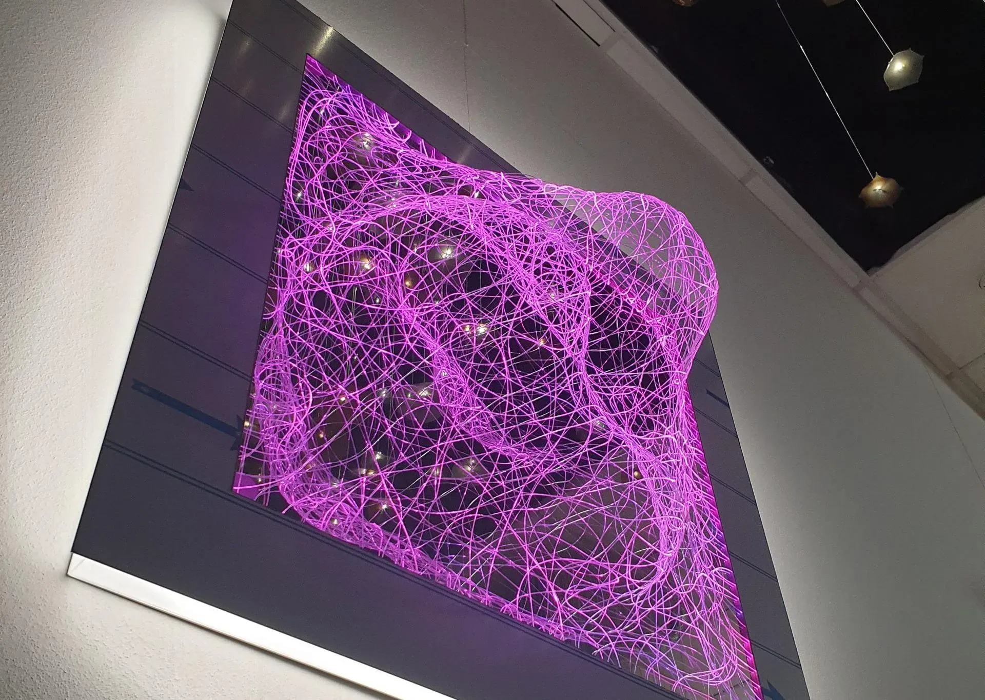 Fibre optic RGBW 3D chandelier wall ceiling luminaire